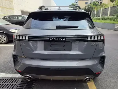 Lynk & Co 06