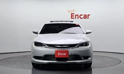 Chrysler 200