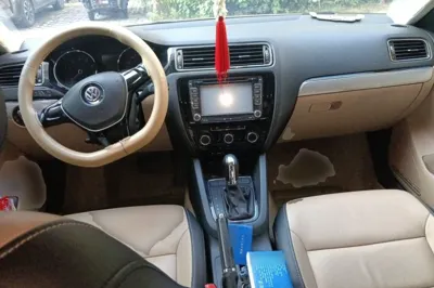 Volkswagen Sagitar