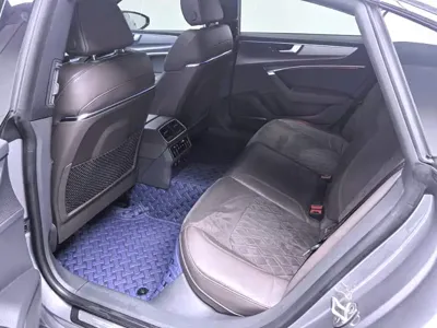 Audi A7L