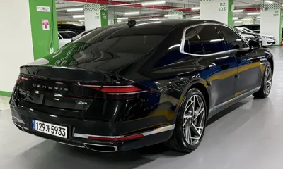 Genesis G90