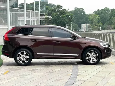 Volvo XC60 (Import)