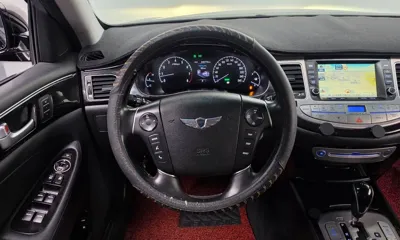 Hyundai Genesis