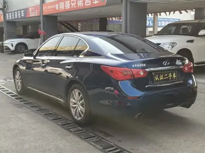Infiniti Q50L