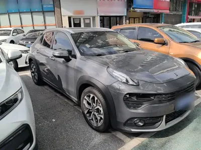 Lynk & Co 02