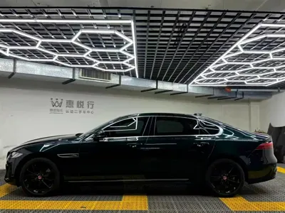 Jaguar XFL