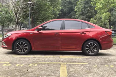 Roewe i5
