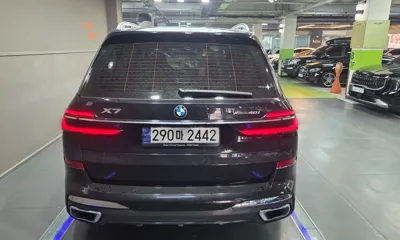BMW X7