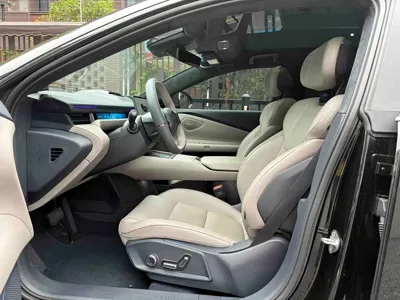 Lynk & Co Z10