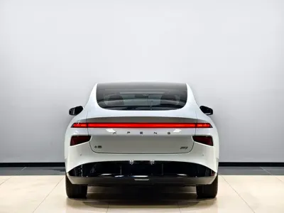 Xpeng P7