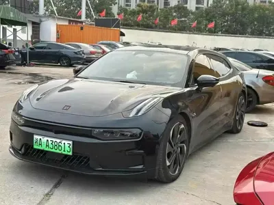Zeekr 001
