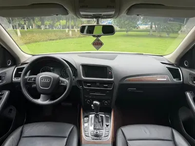 Audi Q5 (Import)