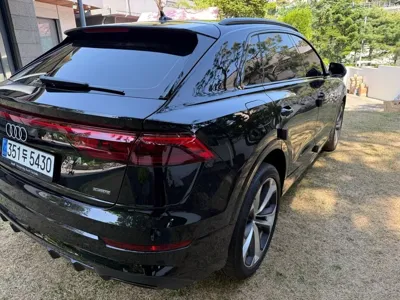 Audi Q8
