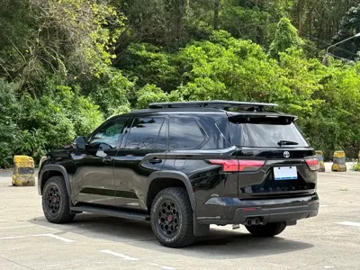 Toyota Sequoia