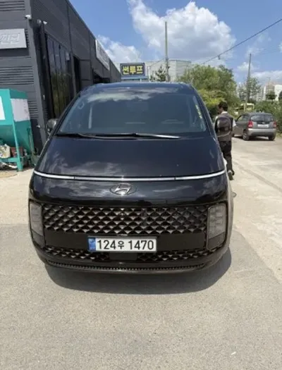 Hyundai Staria