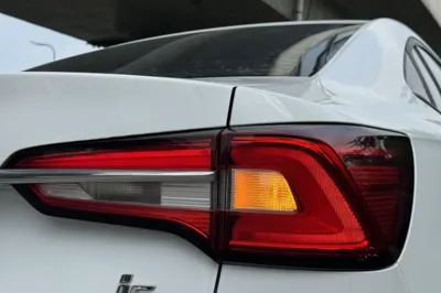 Roewe i5