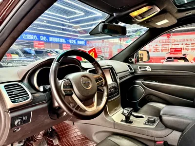 Jeep Grand Cherokee (Import)