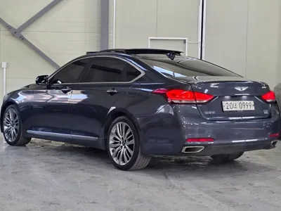 Hyundai Genesis