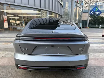 Nio ET5