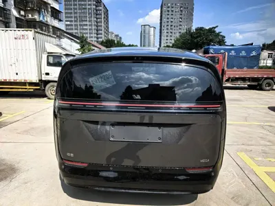 Li Auto Li MEGA