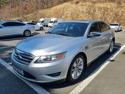 Ford Taurus