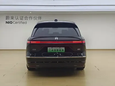 Nio ES8