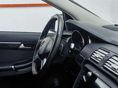 Mercedes-Benz R-Class