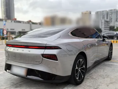 Xpeng P7