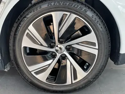 Nio ET5
