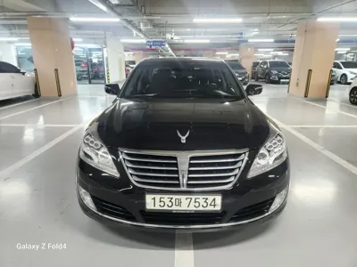 Hyundai Equus