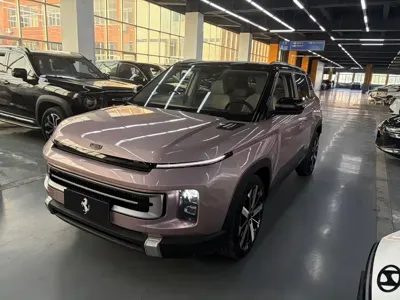 Geely ICON