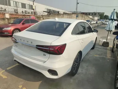 Roewe i5