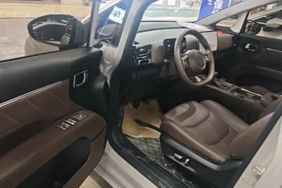 Wuling 730
