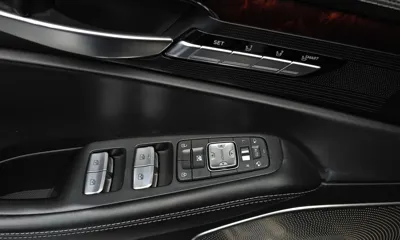 Genesis EQ900