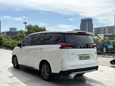 大通 Euniq 5
