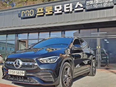 Mercedes-Benz GLA-Class