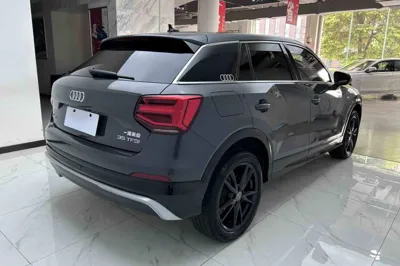 Audi Q2L