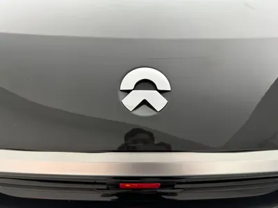 Nio ES8