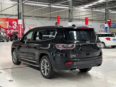 Jeep Grand Commander