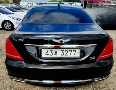 Genesis EQ900