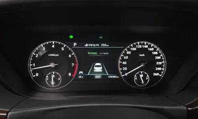 Genesis EQ900