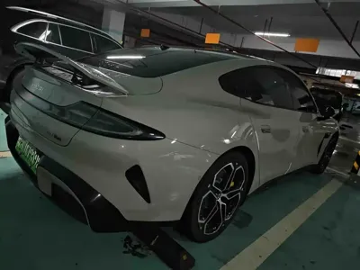 Xiaomi SU7