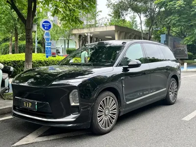 Nio ES8