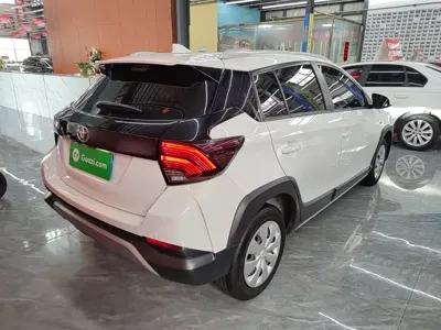 Toyota Yaris L