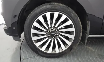 Lincoln Navigator