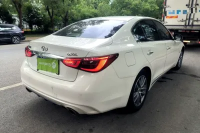 Infiniti Q50L