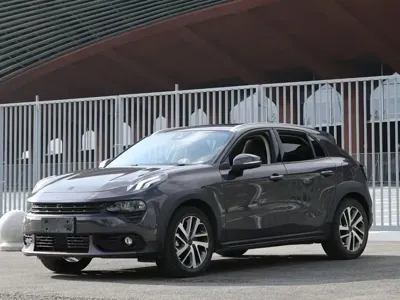Lynk & Co 02