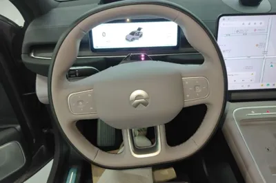 Nio EC6