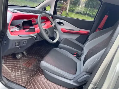Baojun E200