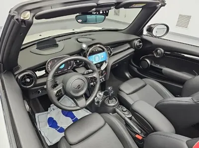 MINI Cooper Convertible